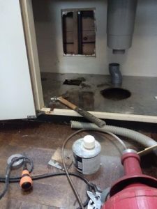 キッチンの水漏れ修理