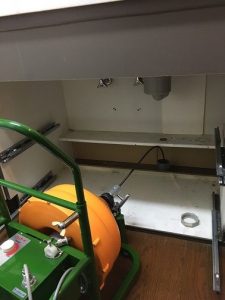 ワイヤーによる排水管清掃